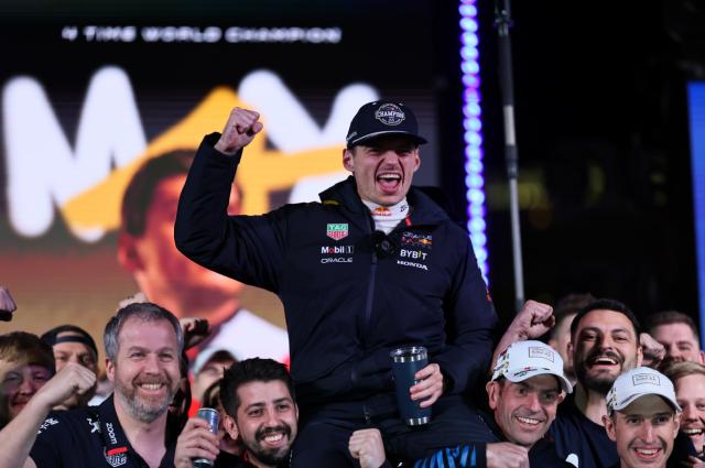 开云体育在线登入-四冠维斯塔潘加入“王者俱乐部” 最力挽狂澜的一次