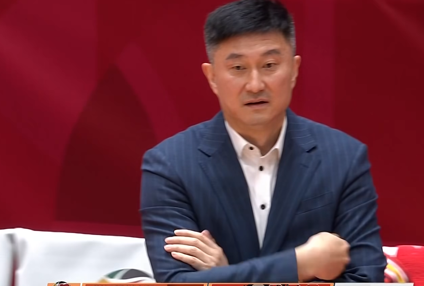 开云体育在线-3消息！杜锋深夜发声，焦泊乔被辽篮球迷辱骂，朱芳雨买断王少杰